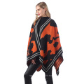 New Arrival Wholesale Fashion V Cut Reversible Boho Buffalo Plaid Poncho Winter Women Oversize Solid Thick Blanket Shawl Scarf